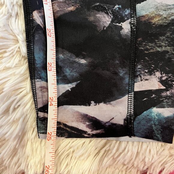 Lululemon Size 8 Fast Free Tight II 25" Non-Reflective Glacier Camo Starlight - Picture 9 of 14